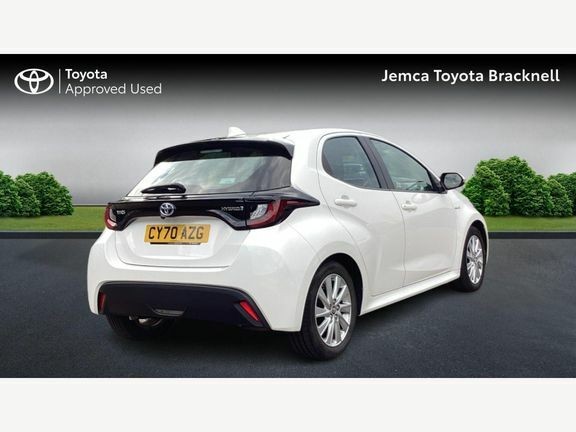 Toyota Yaris Yaris Icon 1.5 Hybrid CY70AZG White #2