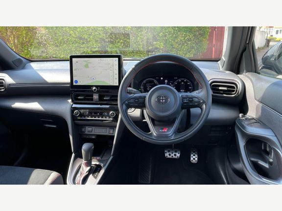 Toyota Yaris Cross Gr Sport Fwd LY75NXE White #6