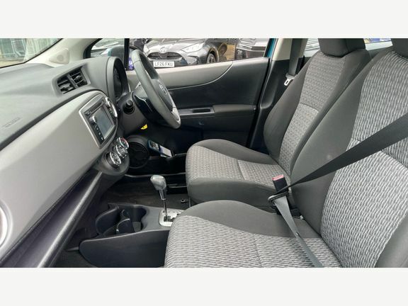 Toyota Yaris Tr 1.33Cvt Blue #5