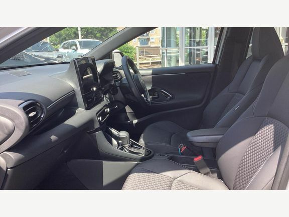 Toyota Yaris Excel Silver #5