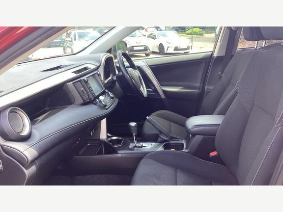 Toyota Rav 4 Icon Tech 2.5 Hsd 4X2 Red #5