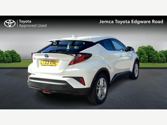 Toyota C-Hr Icon 1.8 White #2