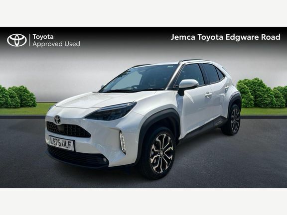 Toyota Yaris Cross Design Fwd White #3