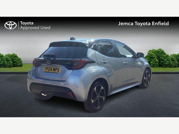 Toyota Yaris Premiere Edition Silver #2