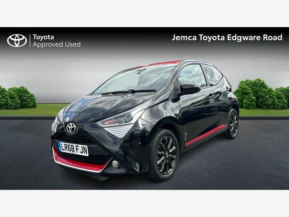 Toyota Aygo X X-press M Black #3