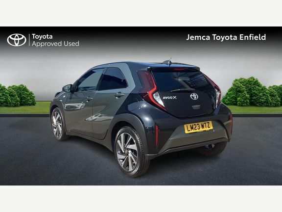 Toyota Aygo X Edge Manual LM23WTZ Green #4
