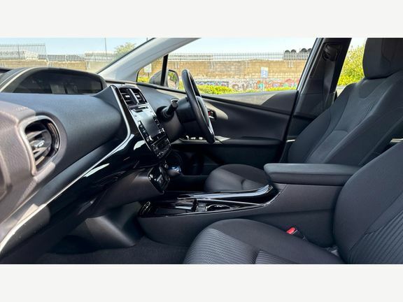 Toyota Prius+ Business Edition Grey #5
