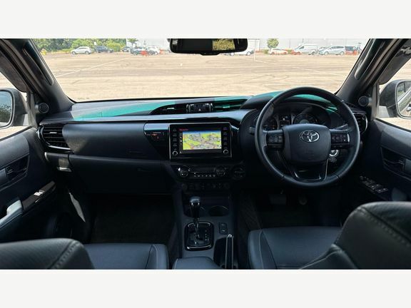 Toyota HILUX Invincible X Dc 2.8D DS73ZPZ Brown #5