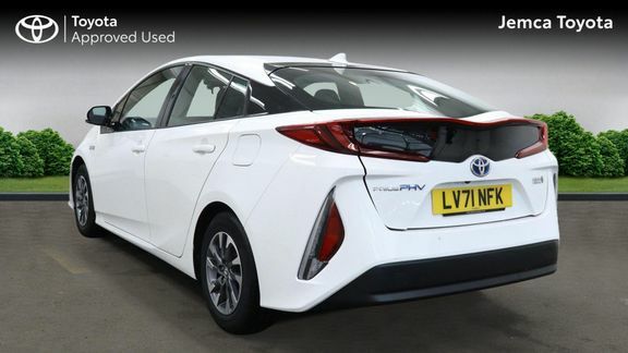 Toyota Prius+ Business Edition 1.8 White #3