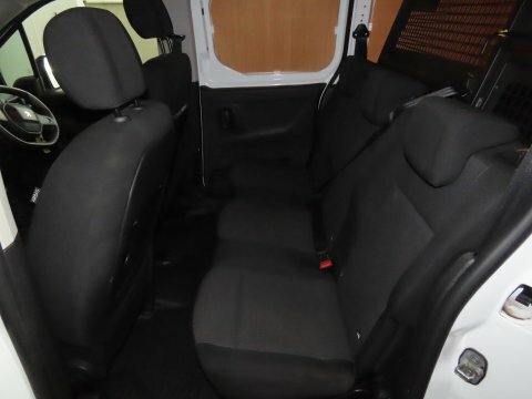 Peugeot Partner Professional Premium 850 White #4