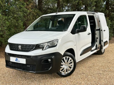 Peugeot Partner Professional Premium 850 White
