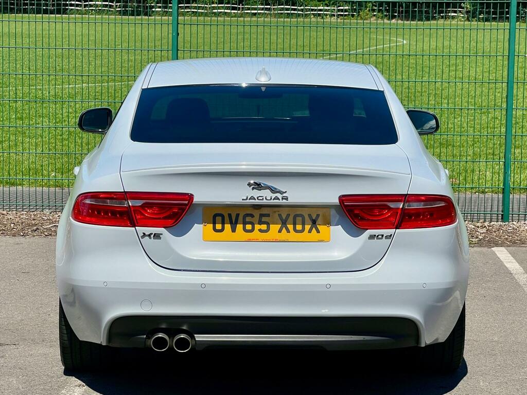 Jaguar XE Diesel White #5