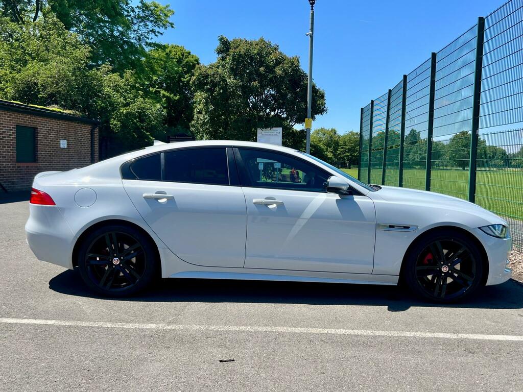 Jaguar XE Diesel White #6