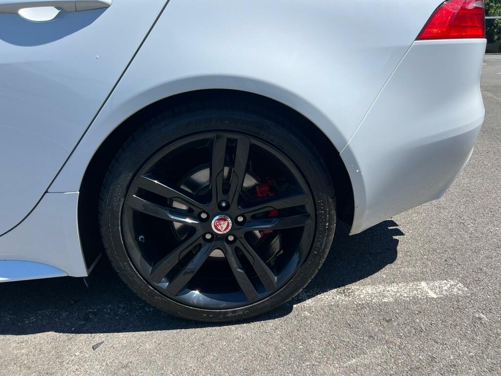 Jaguar XE R-sport Red #63