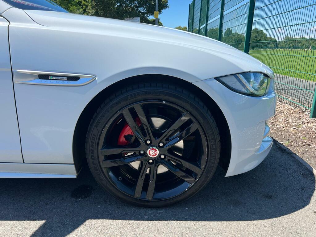 Jaguar XE R-sport Red #65