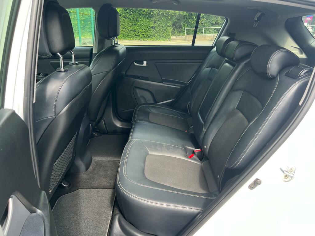 Kia Sportage 1.7L 4 White #19