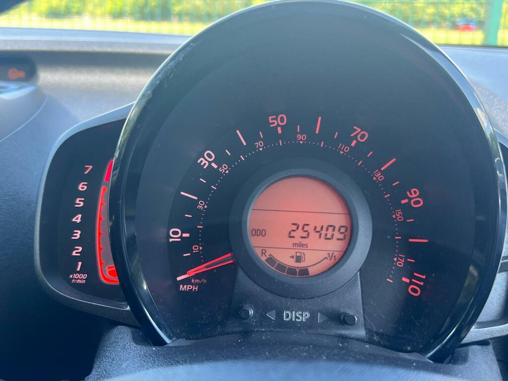 Peugeot 108 1.2 Puretech Allure Purple #10