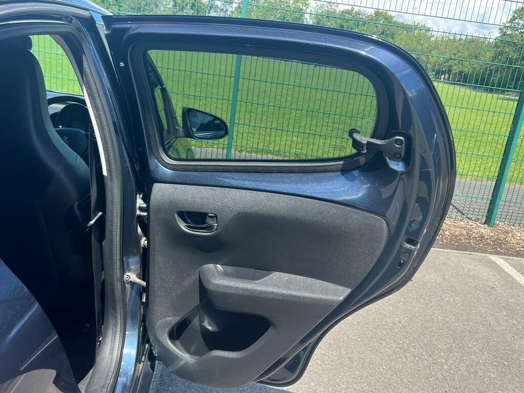 Peugeot 108 1.2 Puretech Allure Purple #36