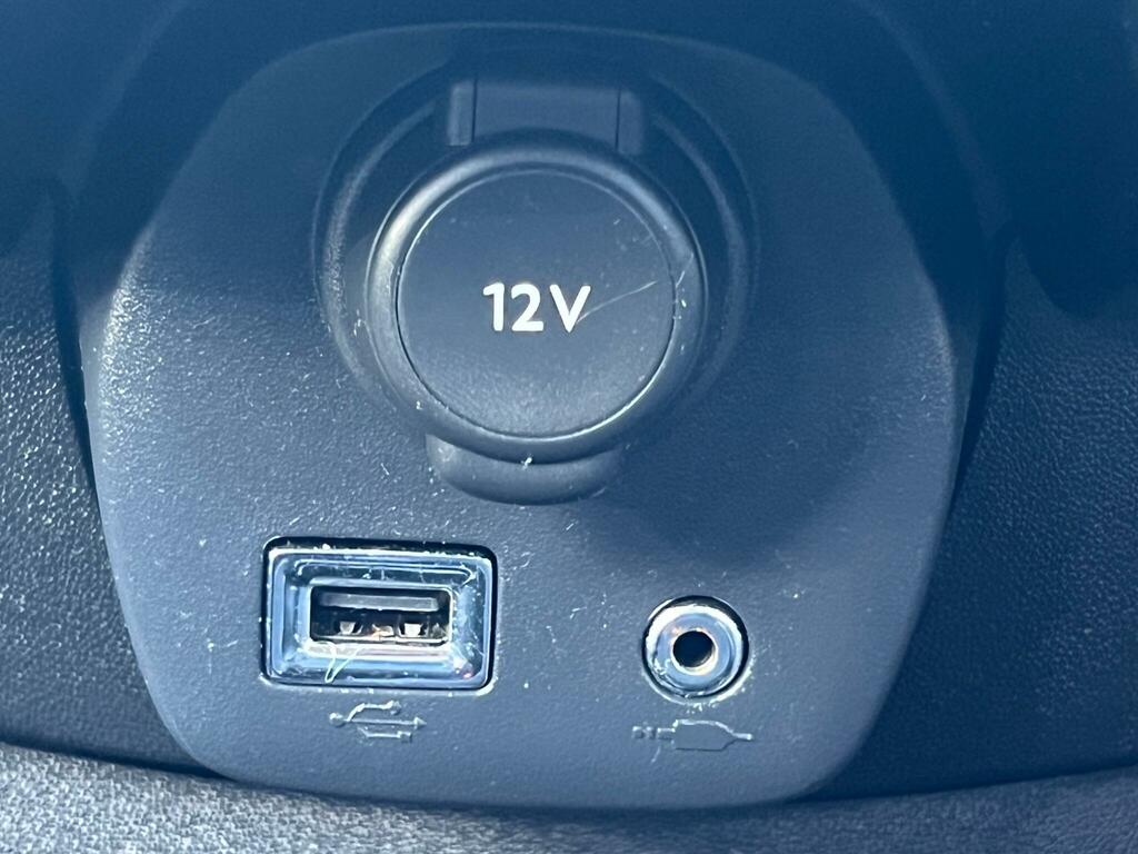 Peugeot 108 1.2 Puretech Allure Purple #19