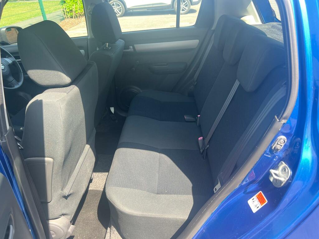 Suzuki Swift 1.5 Glx Hatchback 150 Gkm, 101 Red #17