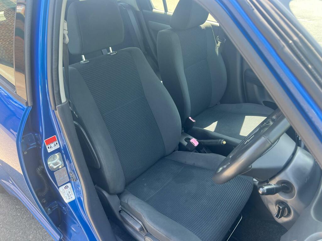 Suzuki Swift 1.5 Glx Hatchback 150 Gkm, 101 Red #15