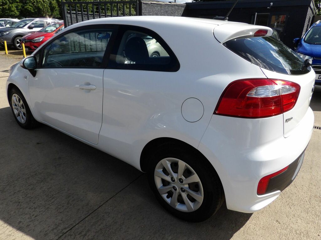 Kia RIO 1.25 1 Hatchback Euro 6 84 Bhp DE16VLX White #4