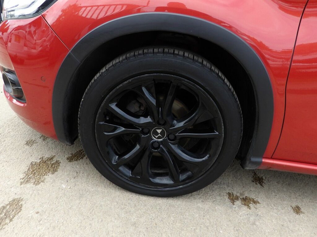 DS DS 3 Crossback Hatchback White #25