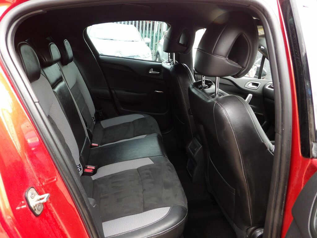 DS DS 3 Crossback Hatchback White #10