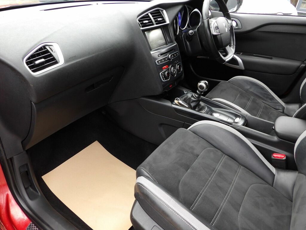 DS DS 3 Crossback Hatchback White #8