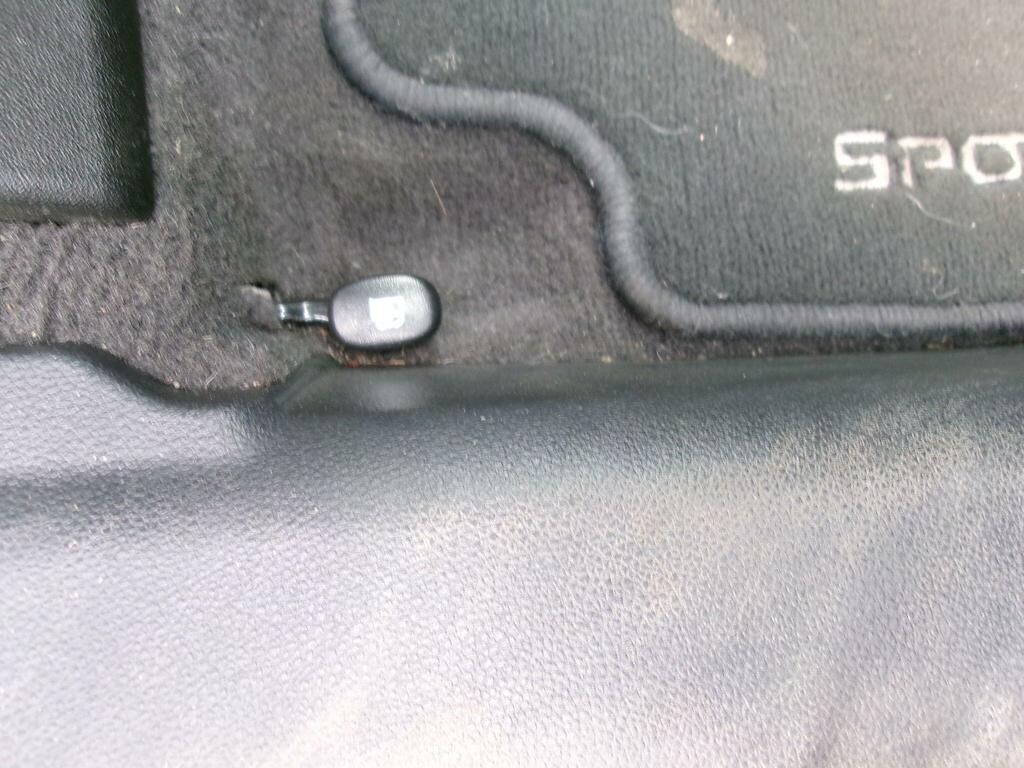 Kia Sportage Xr Black #22