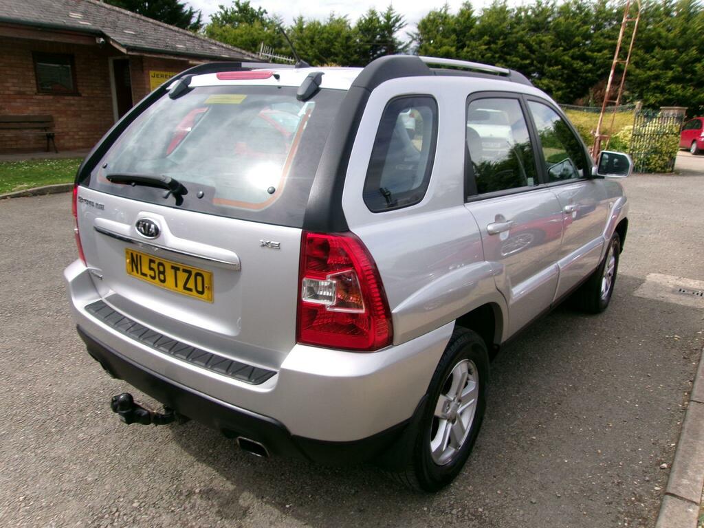 Kia Sportage Xr Black #9