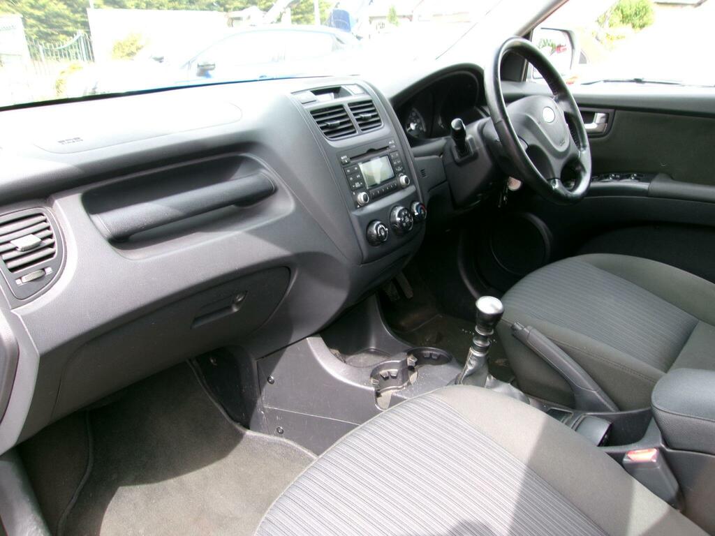 Kia Sportage Xr Black #12