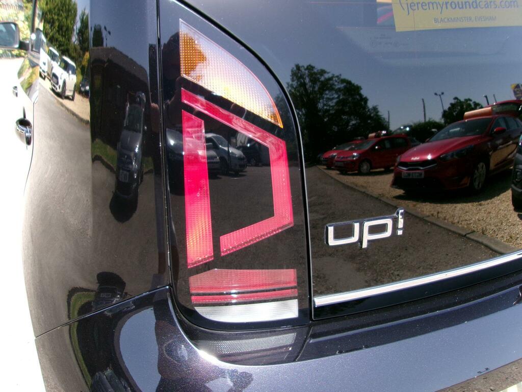 Volkswagen Up Up Tsi Black #36