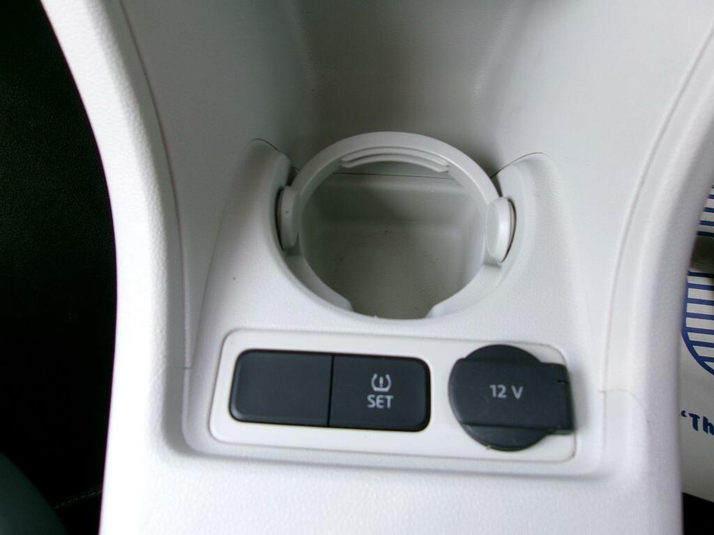 Volkswagen Up Up Tsi Black #19