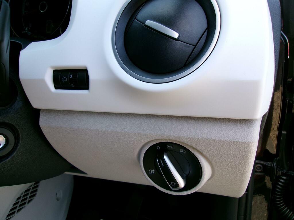 Volkswagen Up Up Tsi Black #44