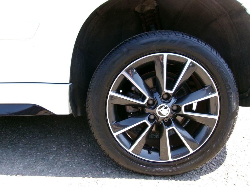 Skoda Yeti 1.2 Tsi Se Suv Green #23