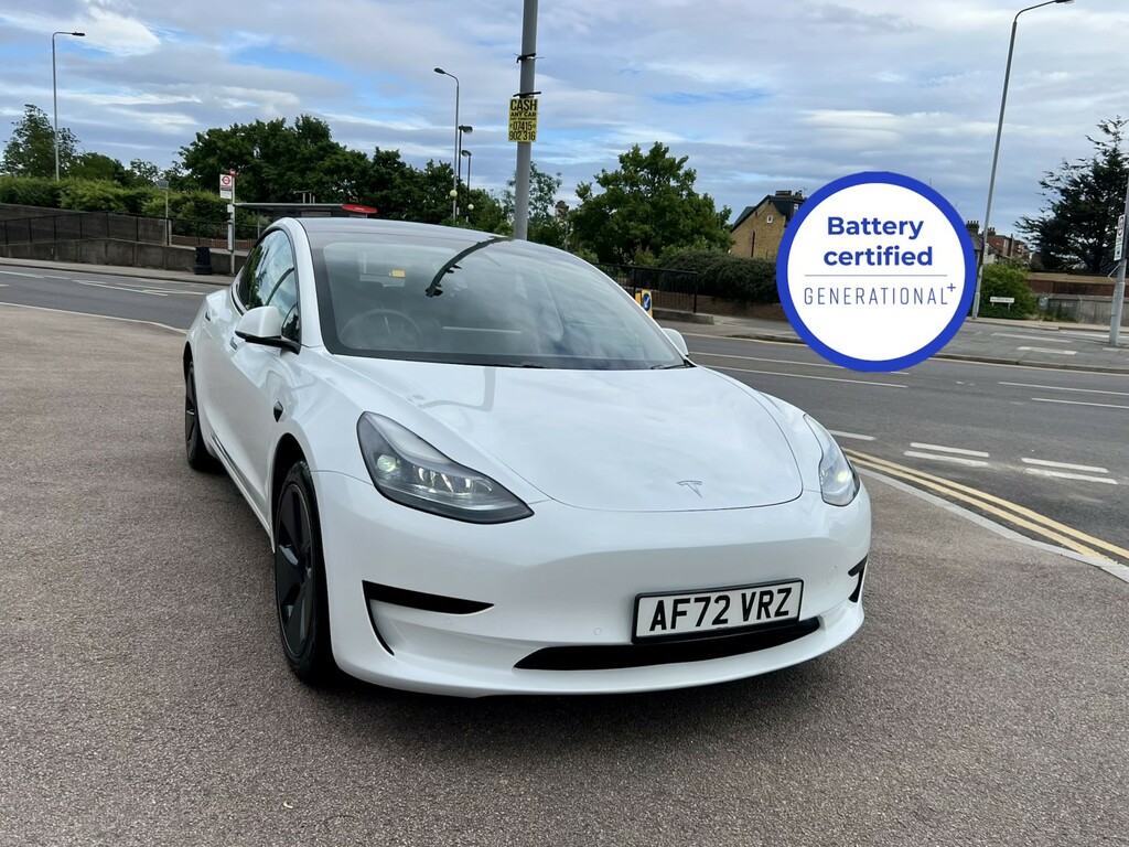 Tesla Model 3 Saloon 202272 White
