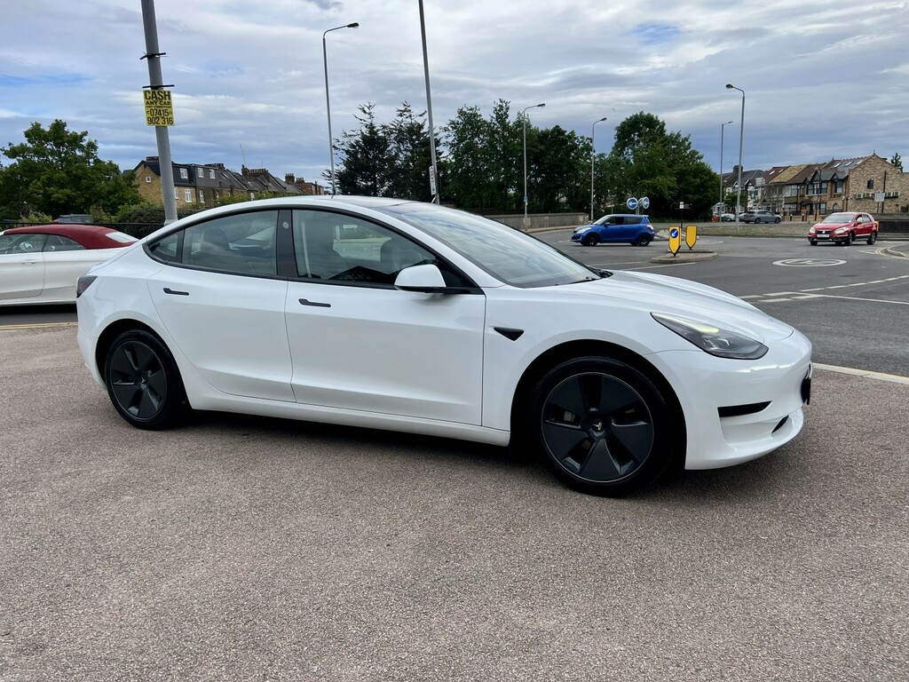 Tesla Model 3 Saloon 202272 White #6