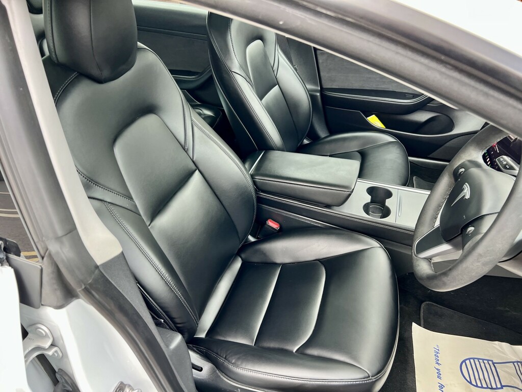 Tesla Model 3 Saloon 202272 White #3