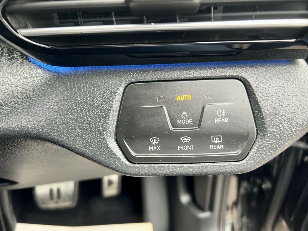 Volkswagen ID.4 Pro Performance 77Kwh 1St Edition Suv Yellow #25