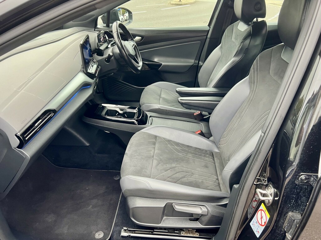 Volkswagen ID.4 Pro Performance 77Kwh 1St Edition Suv Yellow #32