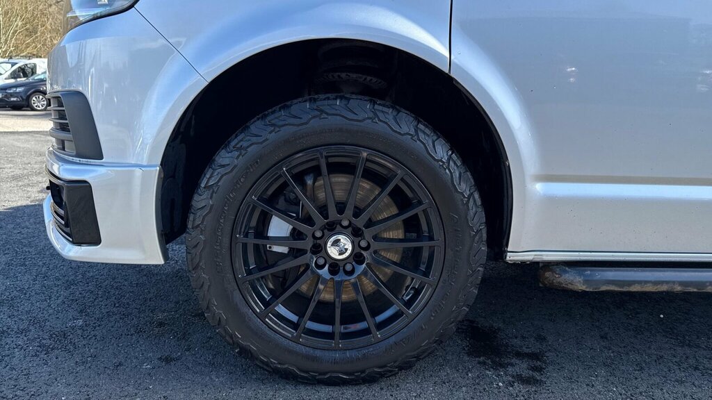 Volkswagen Transporter 2.0 Tdi T32 Bluemotion Tech Highline Kombi Double CY18HTP #2