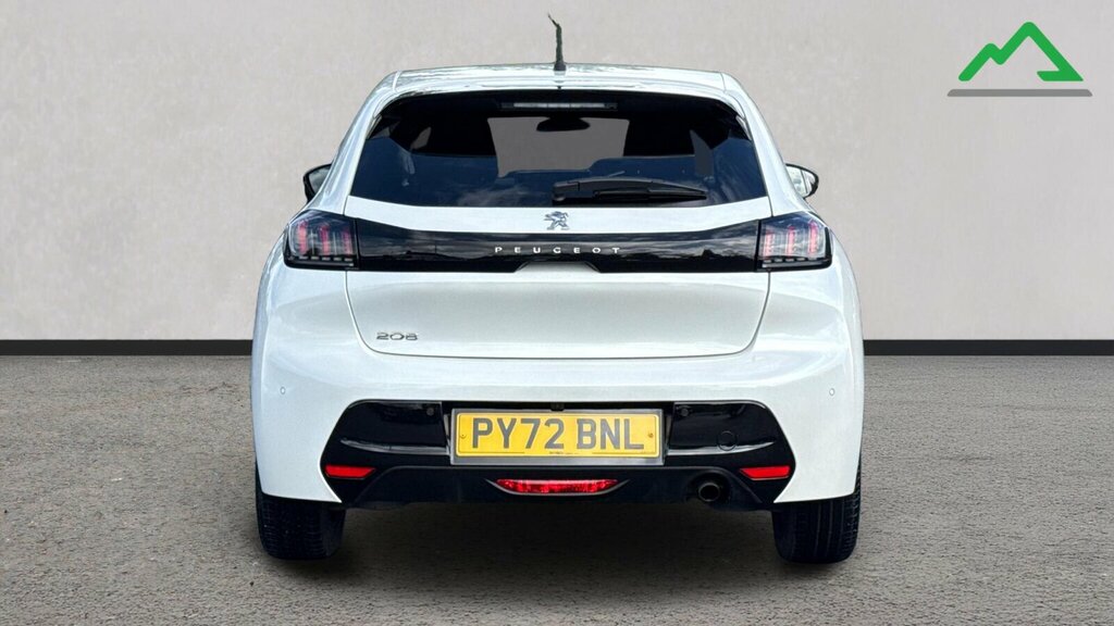 Peugeot 208 1.2 Puretech Allure Premium Hatchback PY72BNL White #4