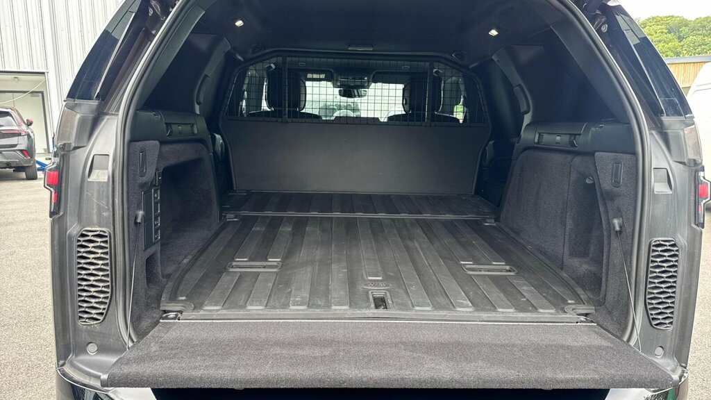 Land Rover Discovery D350 Dynamic Hse Grey #18