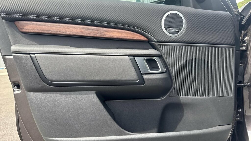Land Rover Discovery D350 Dynamic Hse Grey #31