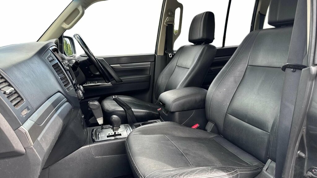 Mitsubishi Shogun Di-d Sg2 Grey #10