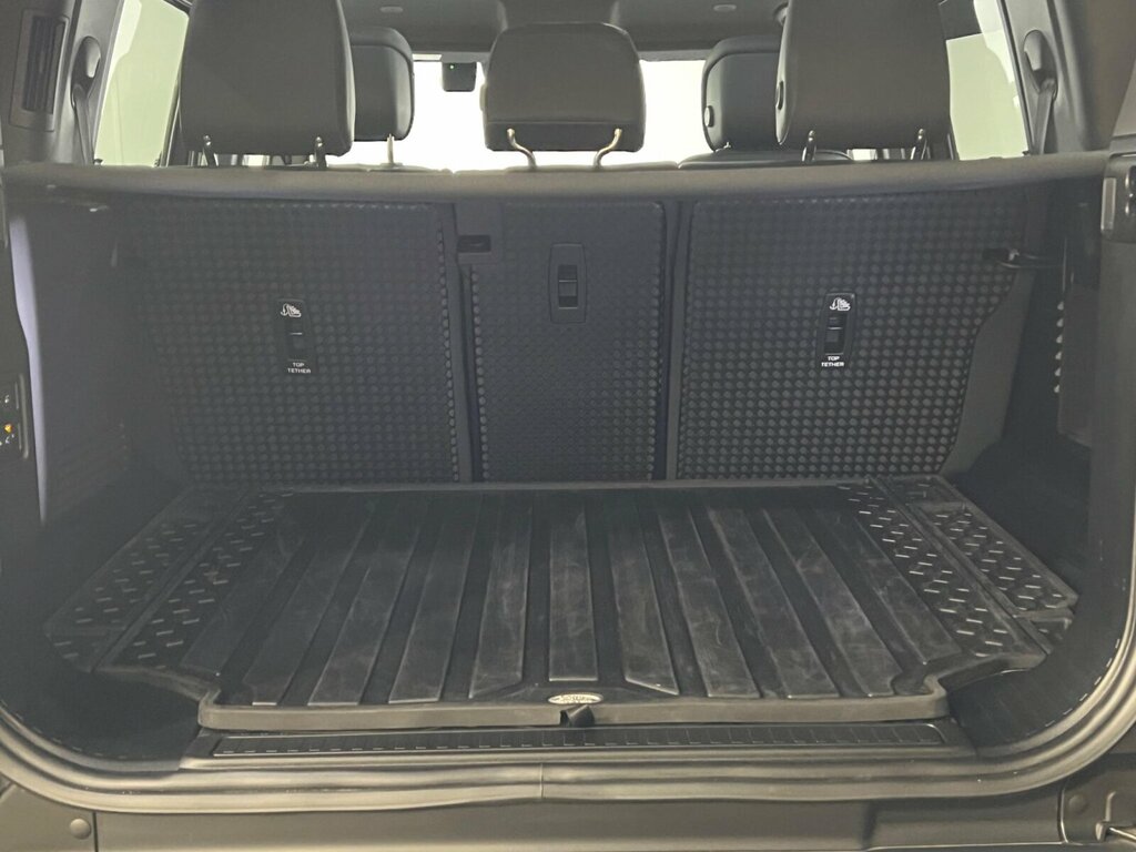 Land Rover Defender X-dynamic Hse Red #22