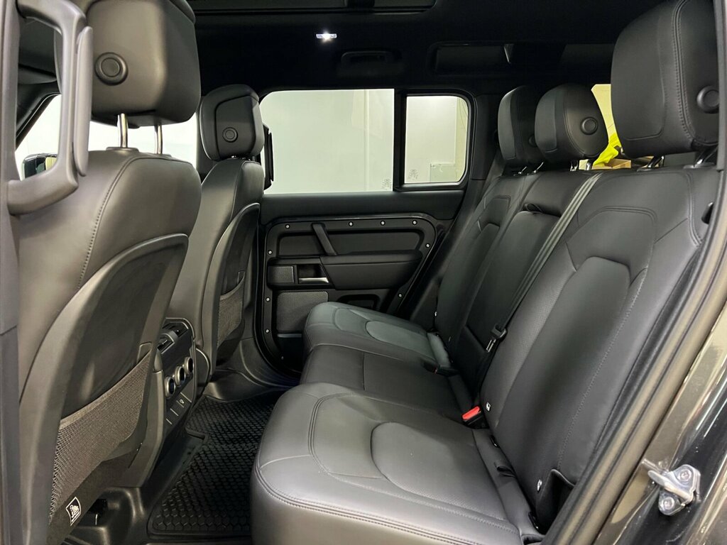 Land Rover Defender X-dynamic Hse Red #14