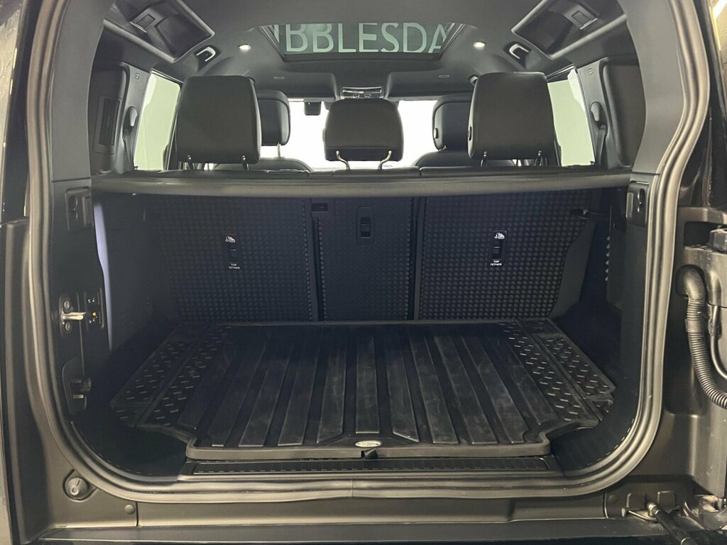 Land Rover Defender X-dynamic Hse Red #21