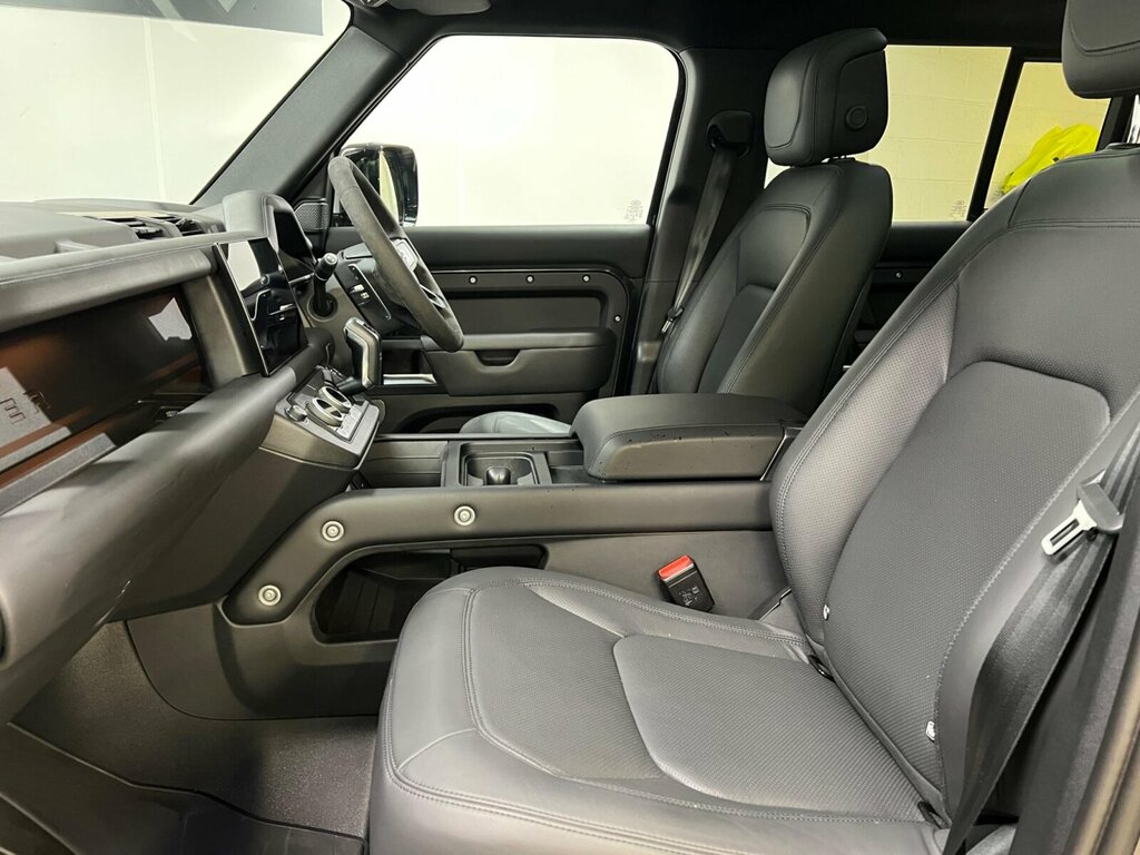 Land Rover Defender X-dynamic Hse Red #13